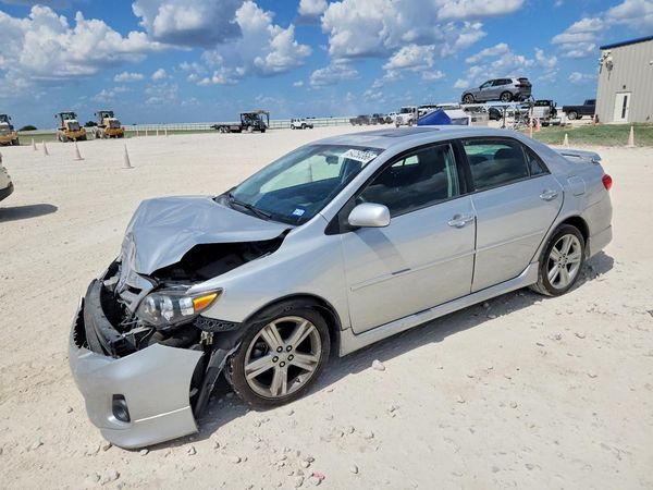2013 TOYOTA COROLLA