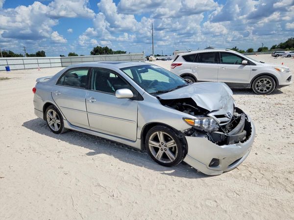 2013 TOYOTA COROLLA
