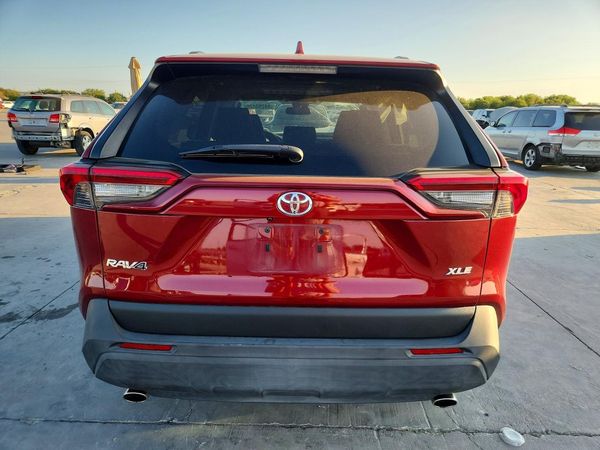 2019 TOYOTA RAV4