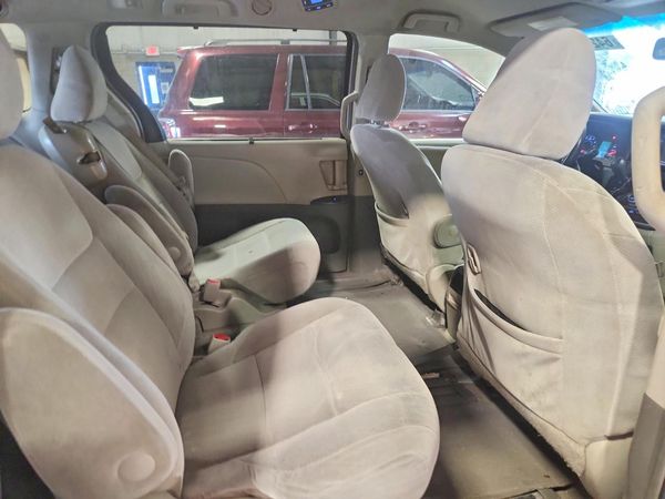 2015 TOYOTA SIENNA