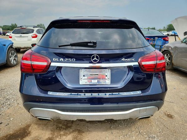 2018 MERCEDES-BENZ GLA GLA250-4M