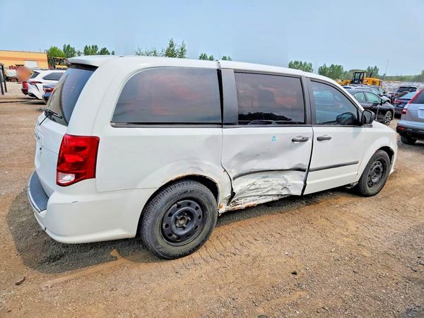 2014 DODGE GRAND CARAVAN SE