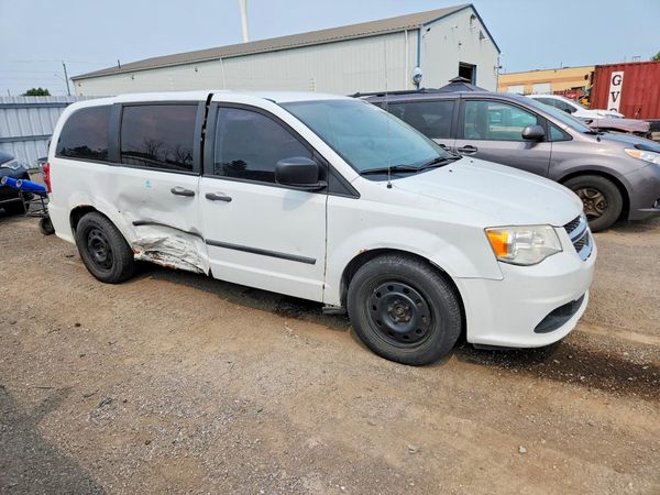 2014 DODGE GRAND CARAVAN SE