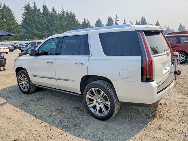 2016 CADILLAC ESCALADE Premium