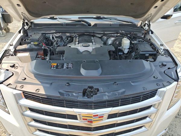 2016 CADILLAC ESCALADE Premium