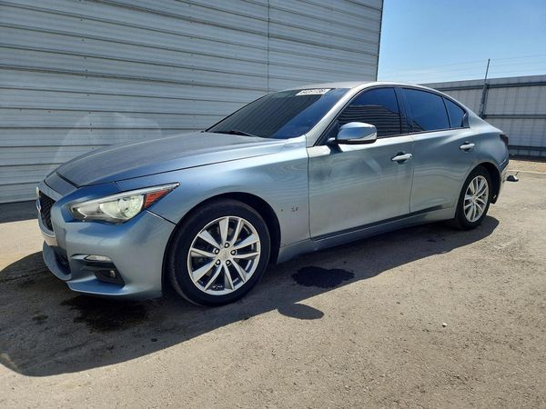 2015 INFINITI Q50