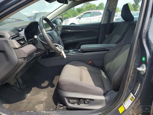 2025 TOYOTA CAMRY