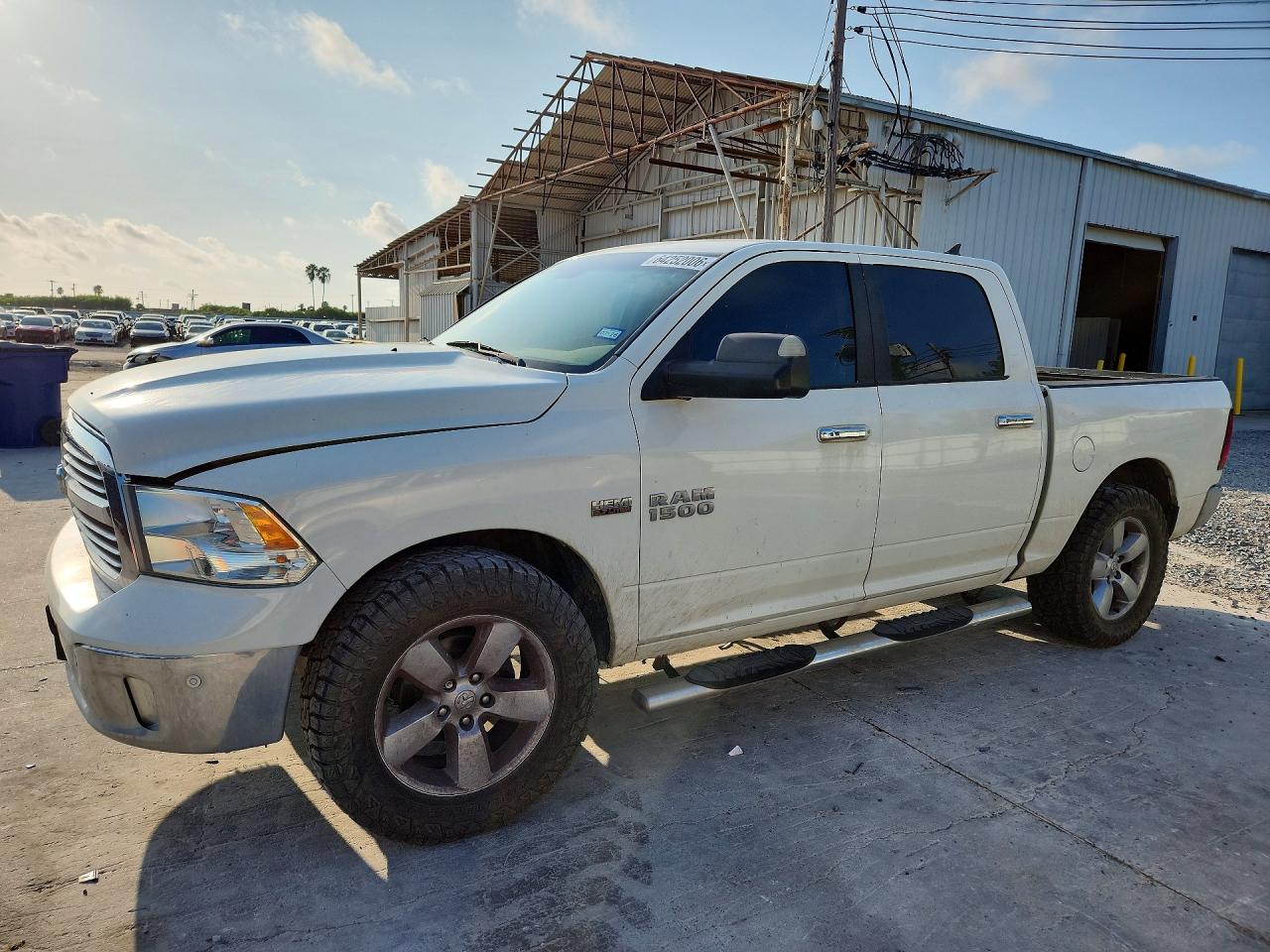 2016 RAM 1500 SLT