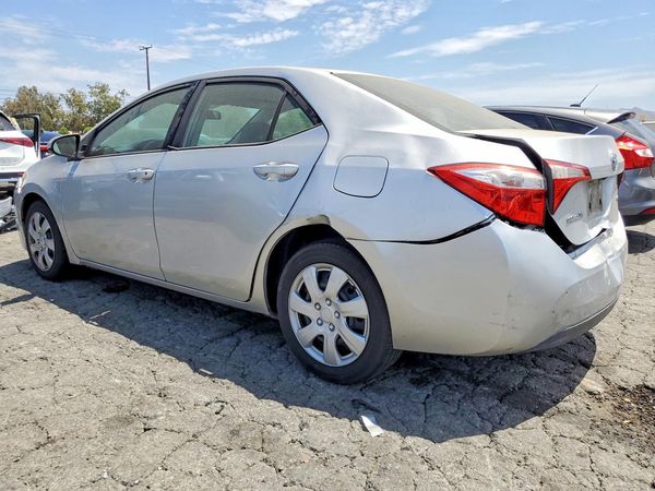 2015 TOYOTA COROLLA
