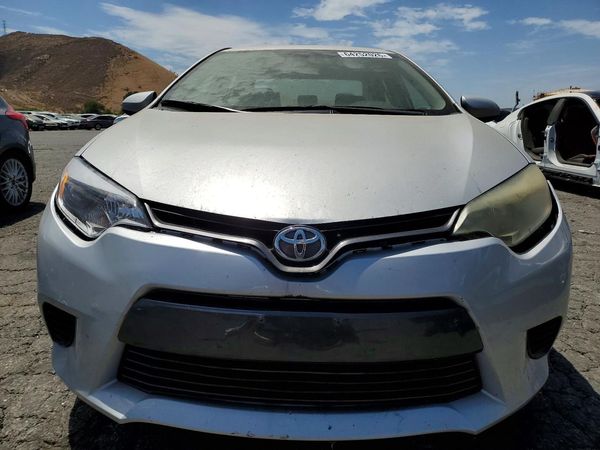 2015 TOYOTA COROLLA