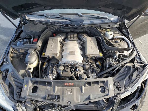 2013 MERCEDES-BENZ C C63 AMG — Engine bay