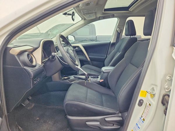 2015 TOYOTA RAV4 XLE (M Grade)