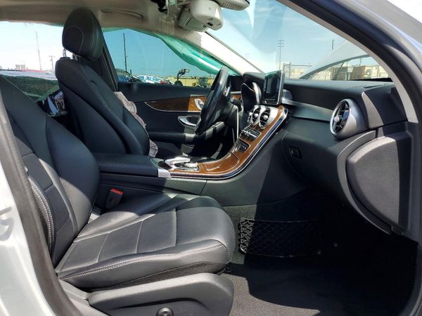 2016 MERCEDES-BENZ C C300