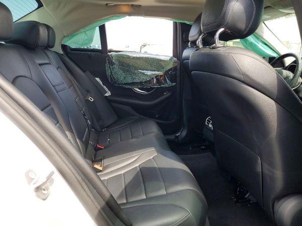 2016 MERCEDES-BENZ C C300