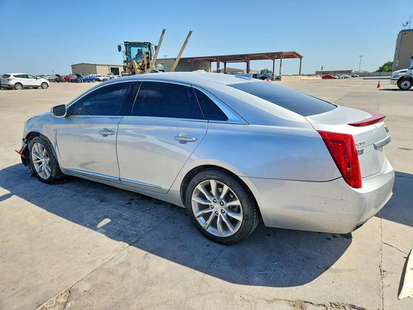 2017 CADILLAC XTS Luxury