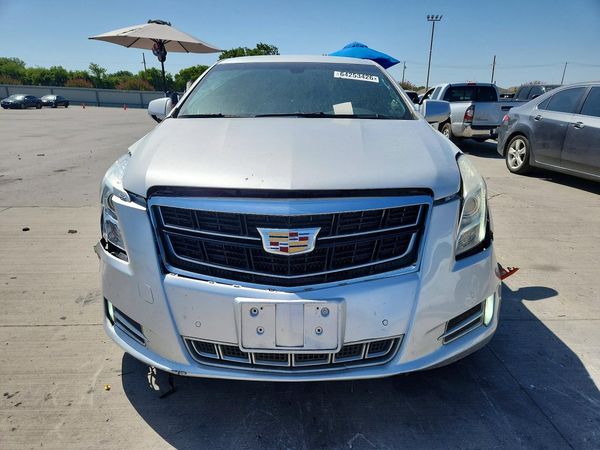 2017 CADILLAC XTS Luxury