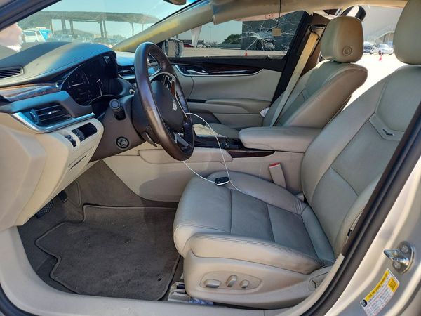2017 CADILLAC XTS Luxury