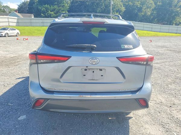 2021 TOYOTA HIGHLANDER Limited