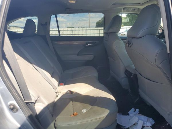 2021 TOYOTA HIGHLANDER Limited