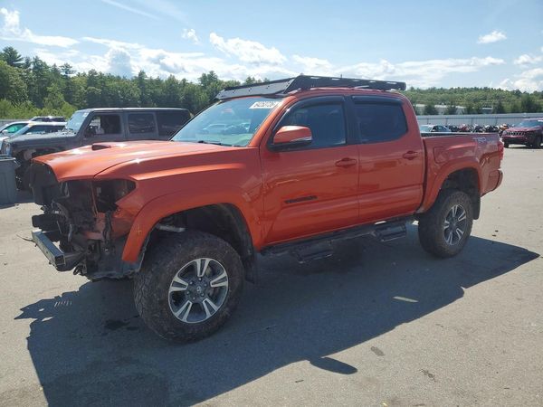 2017 TOYOTA TACOMA