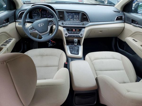 2017 HYUNDAI ELANTRA