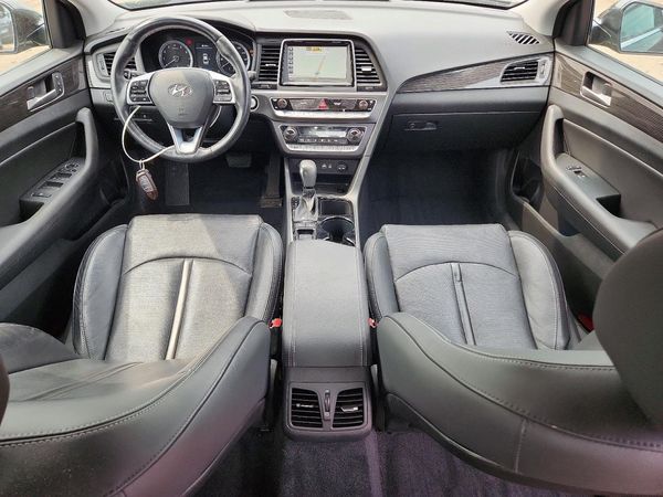 2019 HYUNDAI SONATA