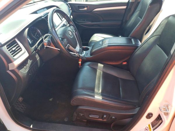 2019 TOYOTA HIGHLANDER SE/XLE