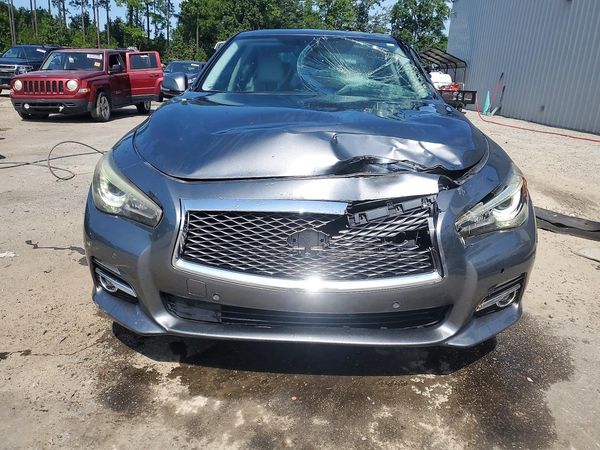 2016 INFINITI Q50