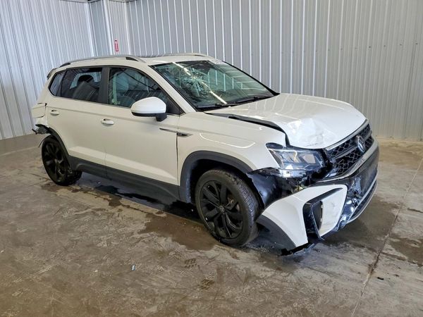 2024 VOLKSWAGEN TAOS SE