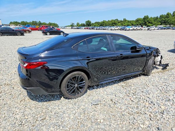 2026 TOYOTA CAMRY