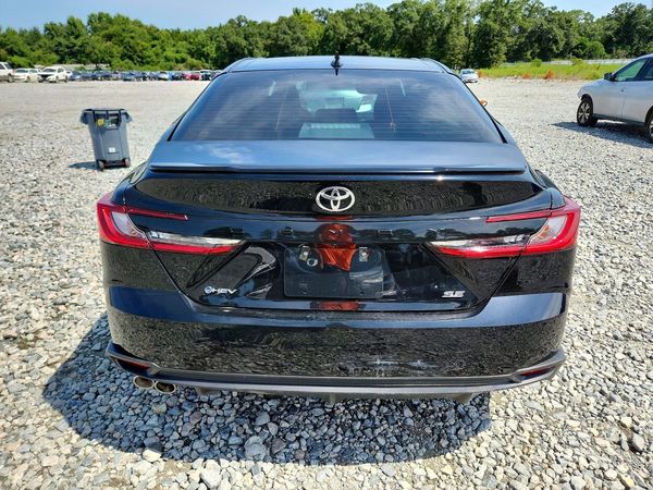 2026 TOYOTA CAMRY
