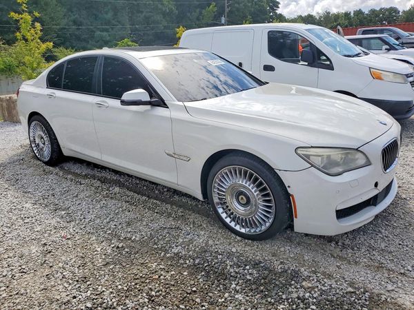 2015 BMW 750 750i/Alpina B7