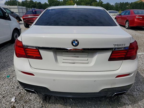 2015 BMW 750 750i/Alpina B7