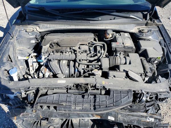2025 HYUNDAI ELANTRA SEL Sport — Engine bay