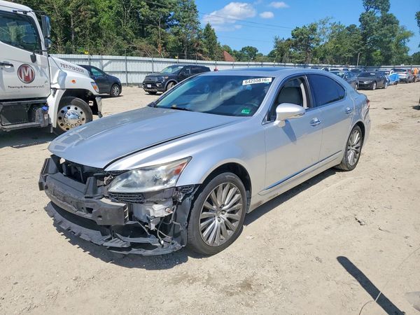 2013 LEXUS LS
