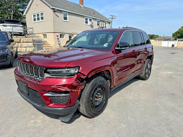 2024 JEEP GRAND CHEROKEE