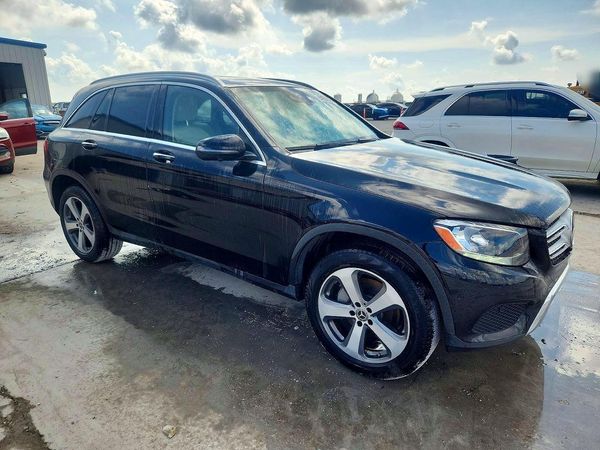 2019 MERCEDES-BENZ GLC GLC300