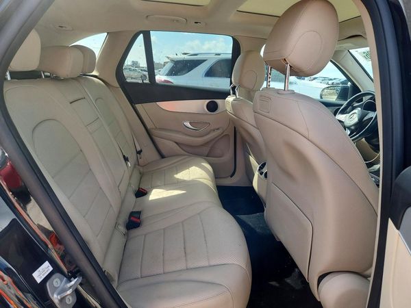 2019 MERCEDES-BENZ GLC GLC300