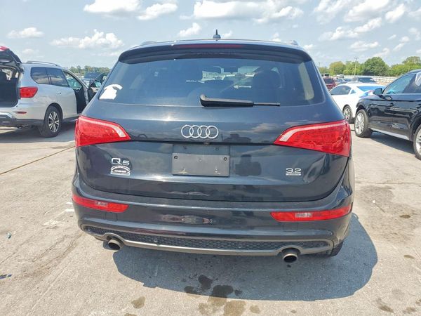 2012 AUDI Q5 Prestige