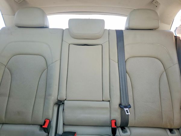 2012 AUDI Q5 Prestige