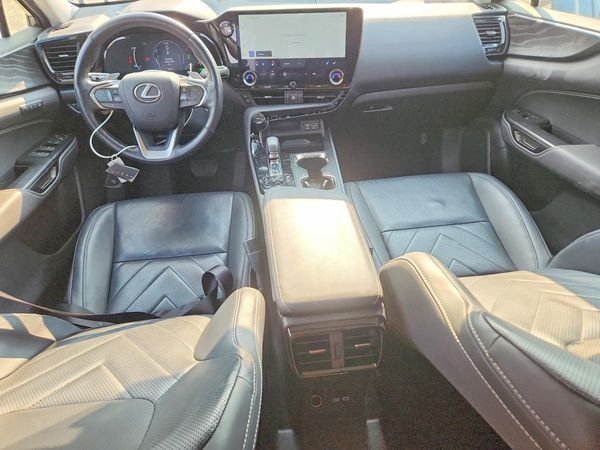 2022 LEXUS NX 450h+ Luxury