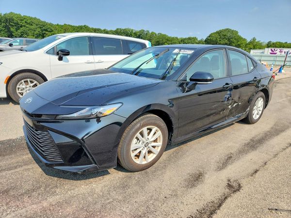 2026 TOYOTA CAMRY