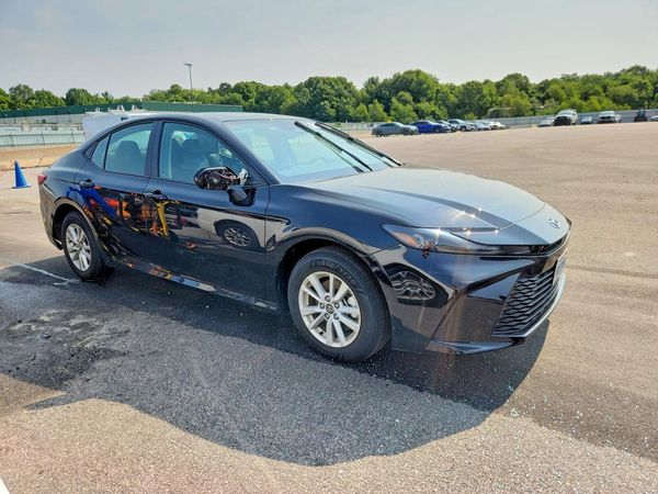 2026 TOYOTA CAMRY