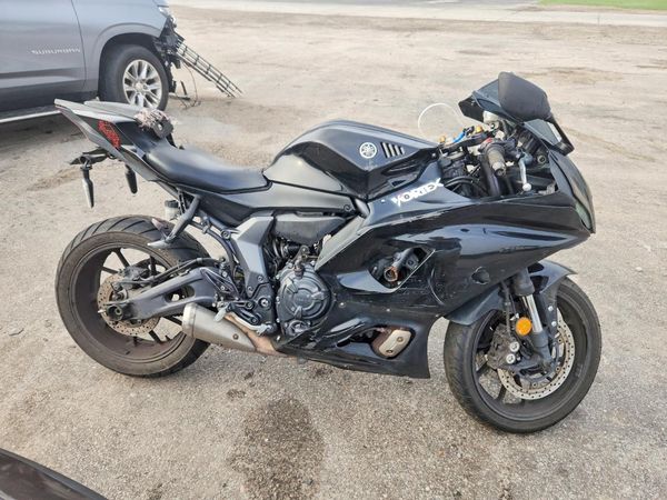 2023 YAMAHA YZFR7