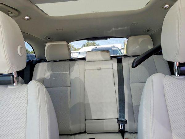 2022 LAND ROVER RANGE ROVER VELAR R-Dynamic S