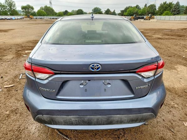 2022 TOYOTA COROLLA LE