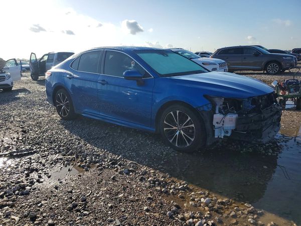 2019 TOYOTA CAMRY