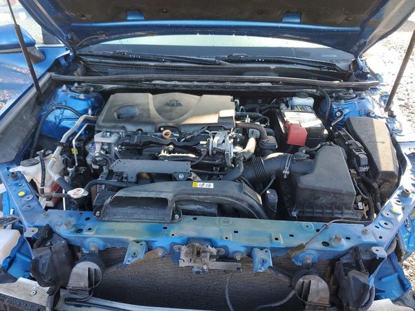 2019 TOYOTA CAMRY