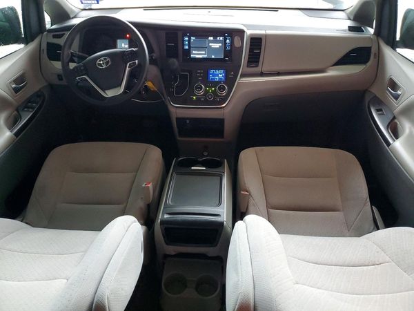 2015 TOYOTA SIENNA — CKPT