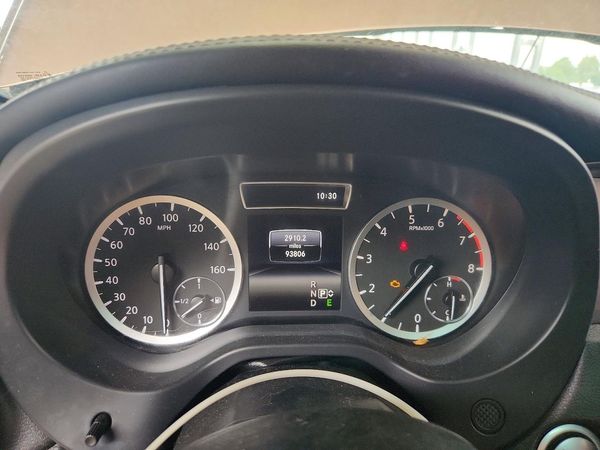 2017 INFINITI QX30